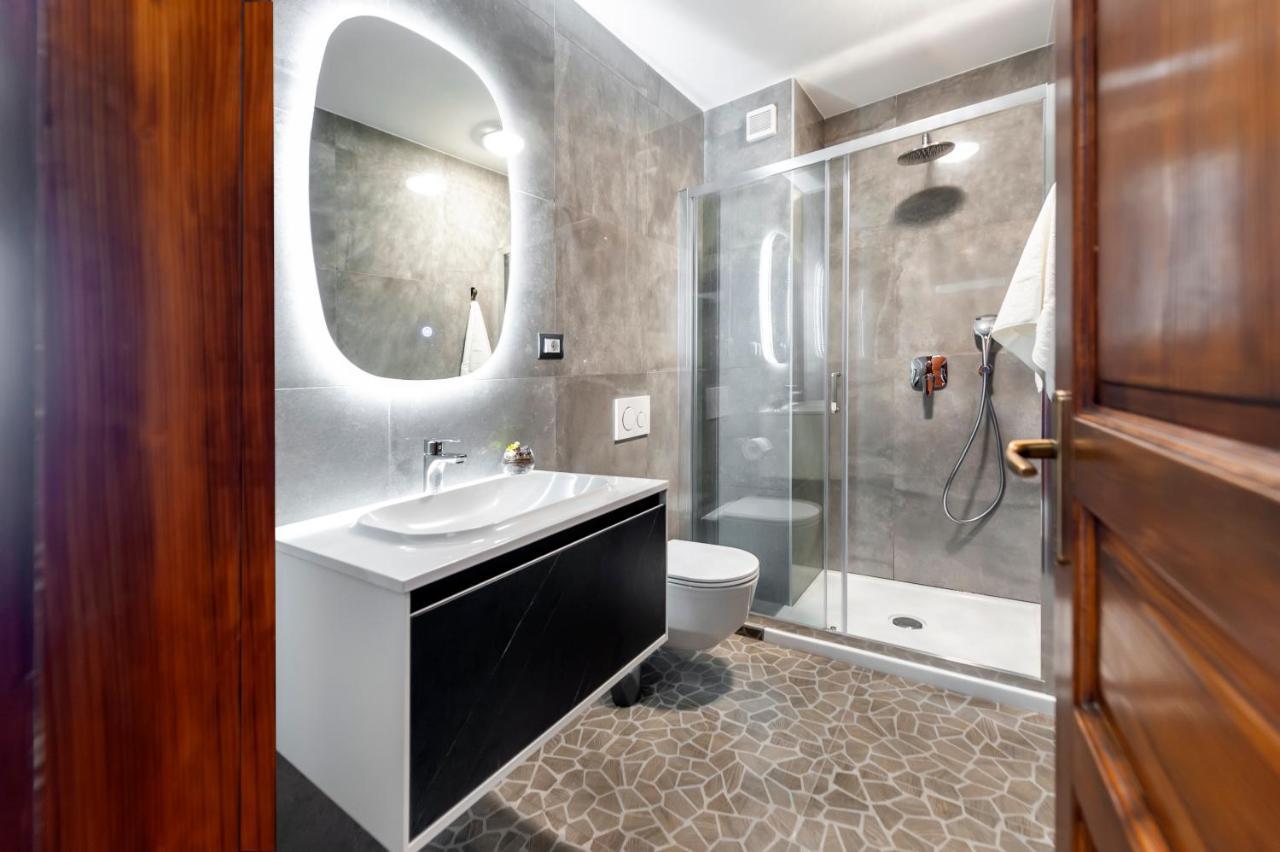 Guesthouse Santin 로비니 외부 사진