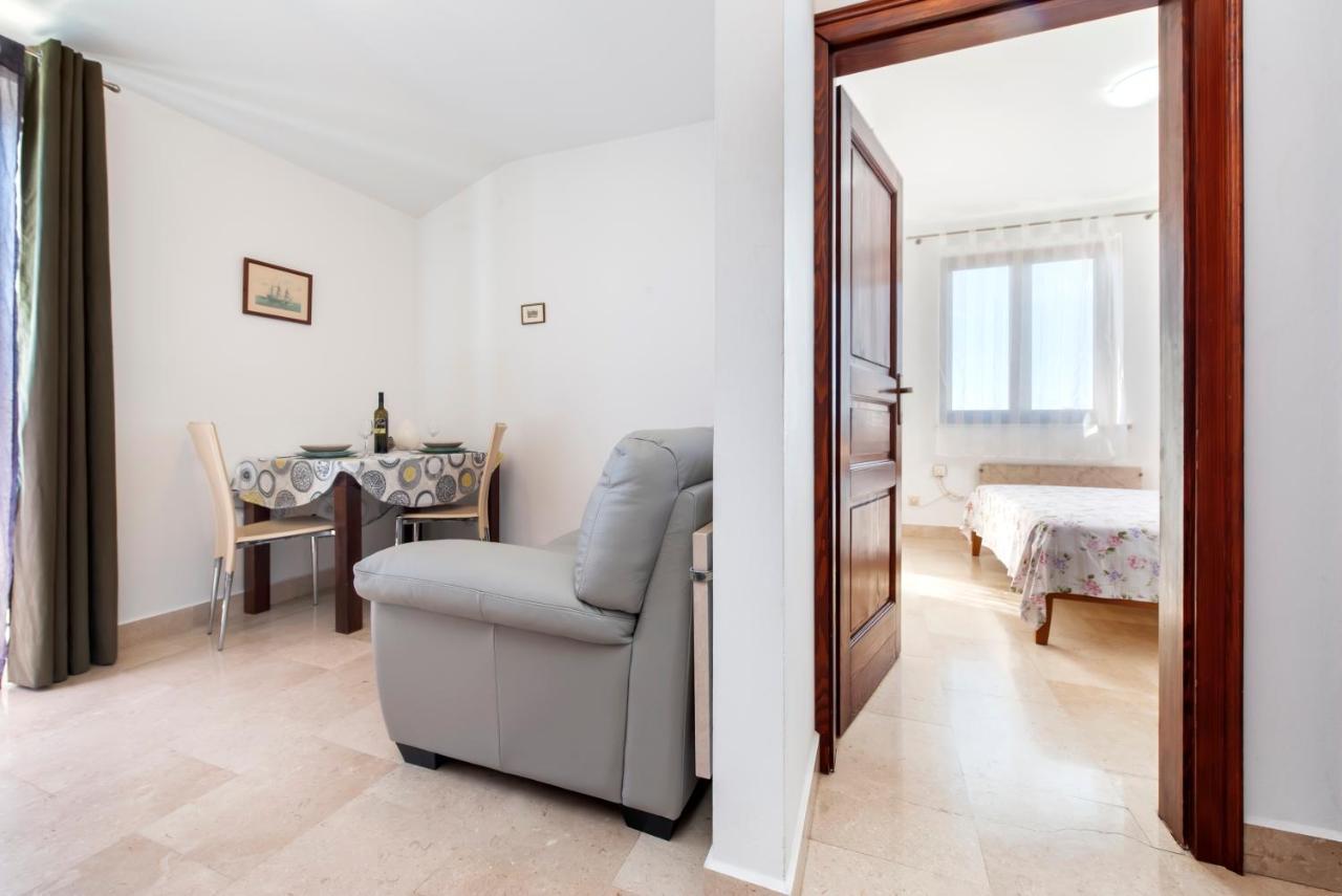Guesthouse Santin 로비니 외부 사진