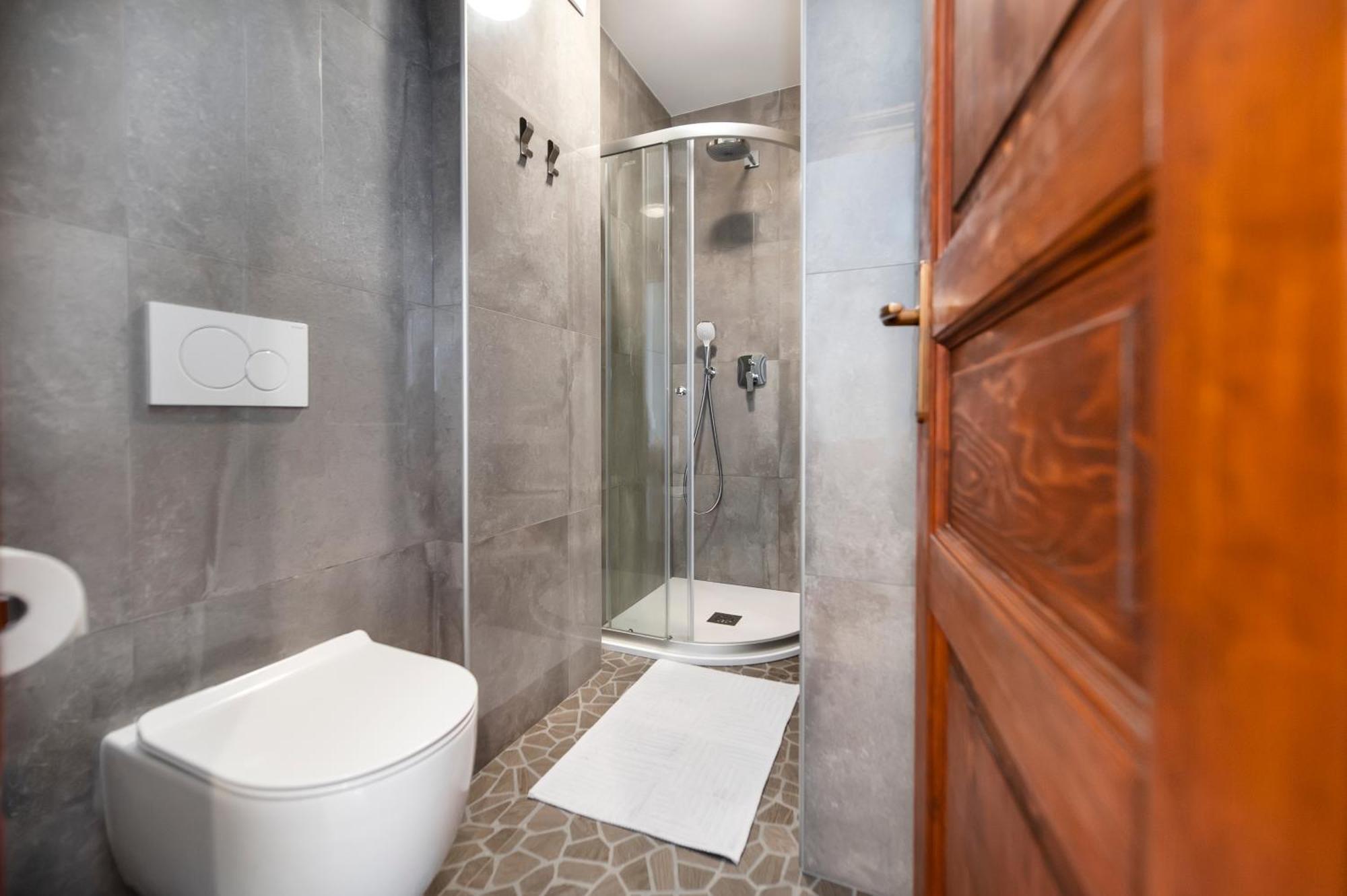 Guesthouse Santin 로비니 외부 사진