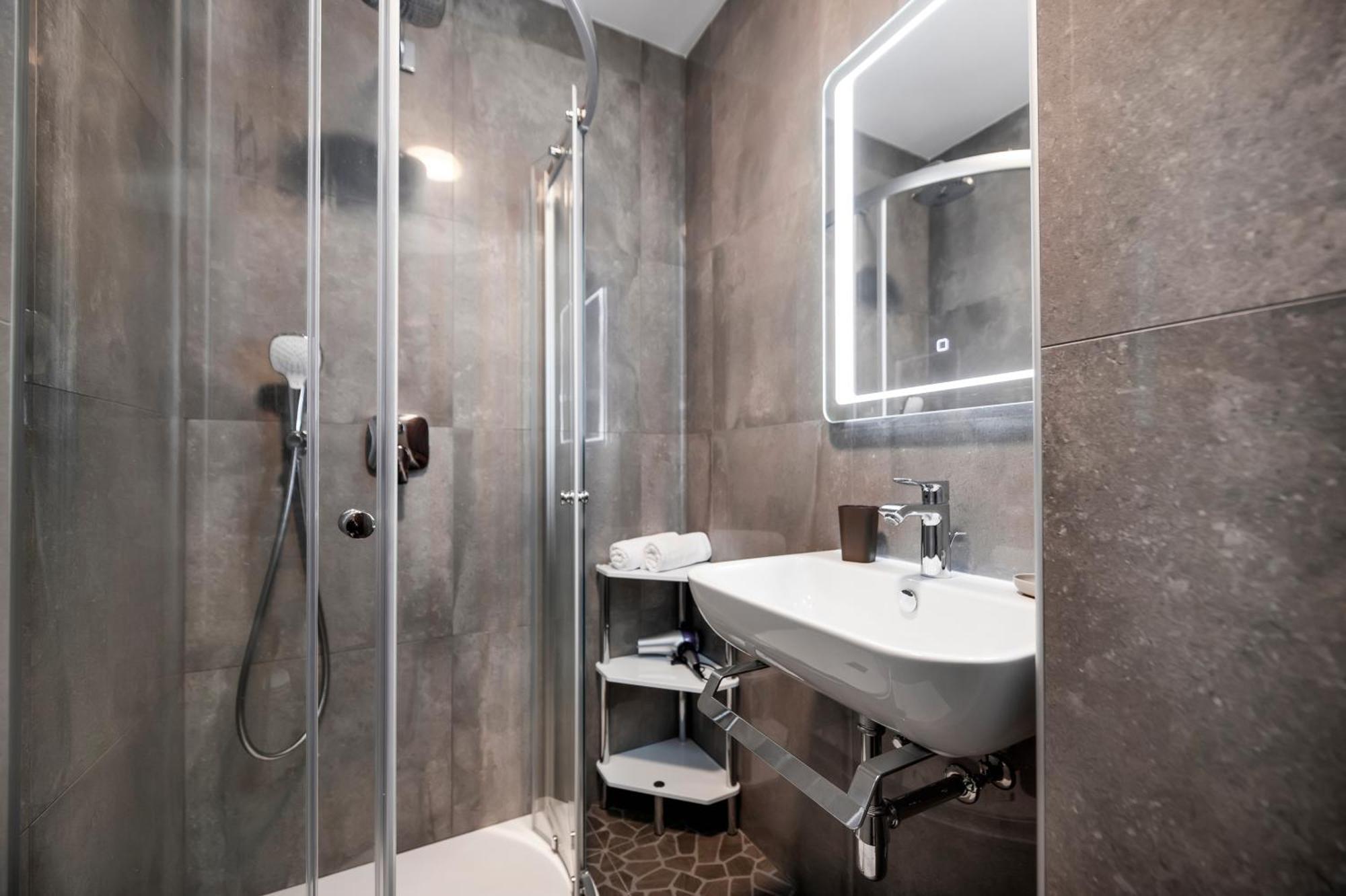 Guesthouse Santin 로비니 외부 사진